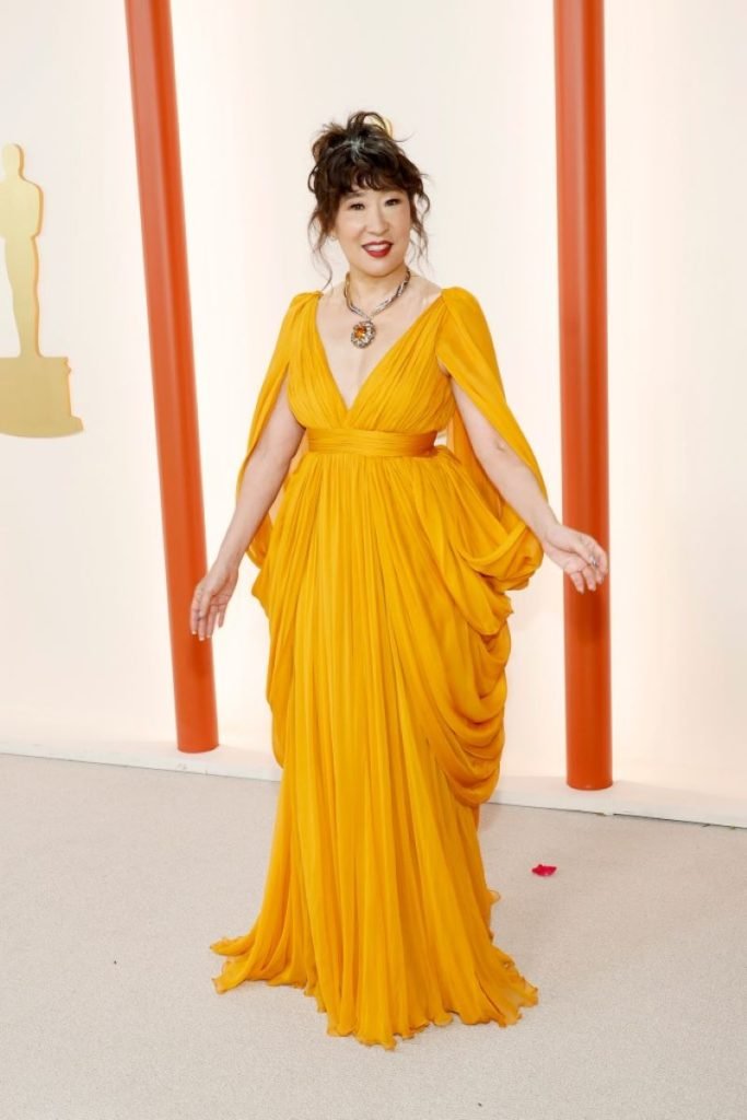 Sandra Oh in Giambattista Valli and Briony Raymond at Style Chronicles: The Most Memorable Moments from the Oscar 2023 Red Carpet